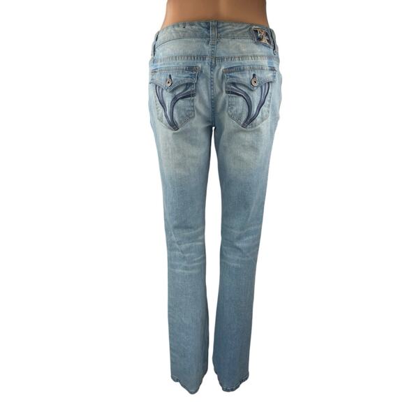 Ariya Women's Blue Distressed Low Waist Straight Leg Denim Jeans Pants Size 7/8 - Picture 3 of 5